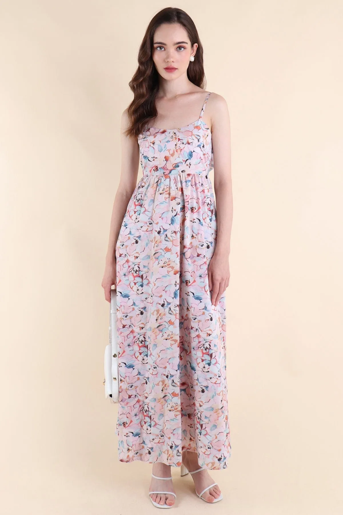 AMOUR TIE-BACK MAXI DRESS IN FLORAL