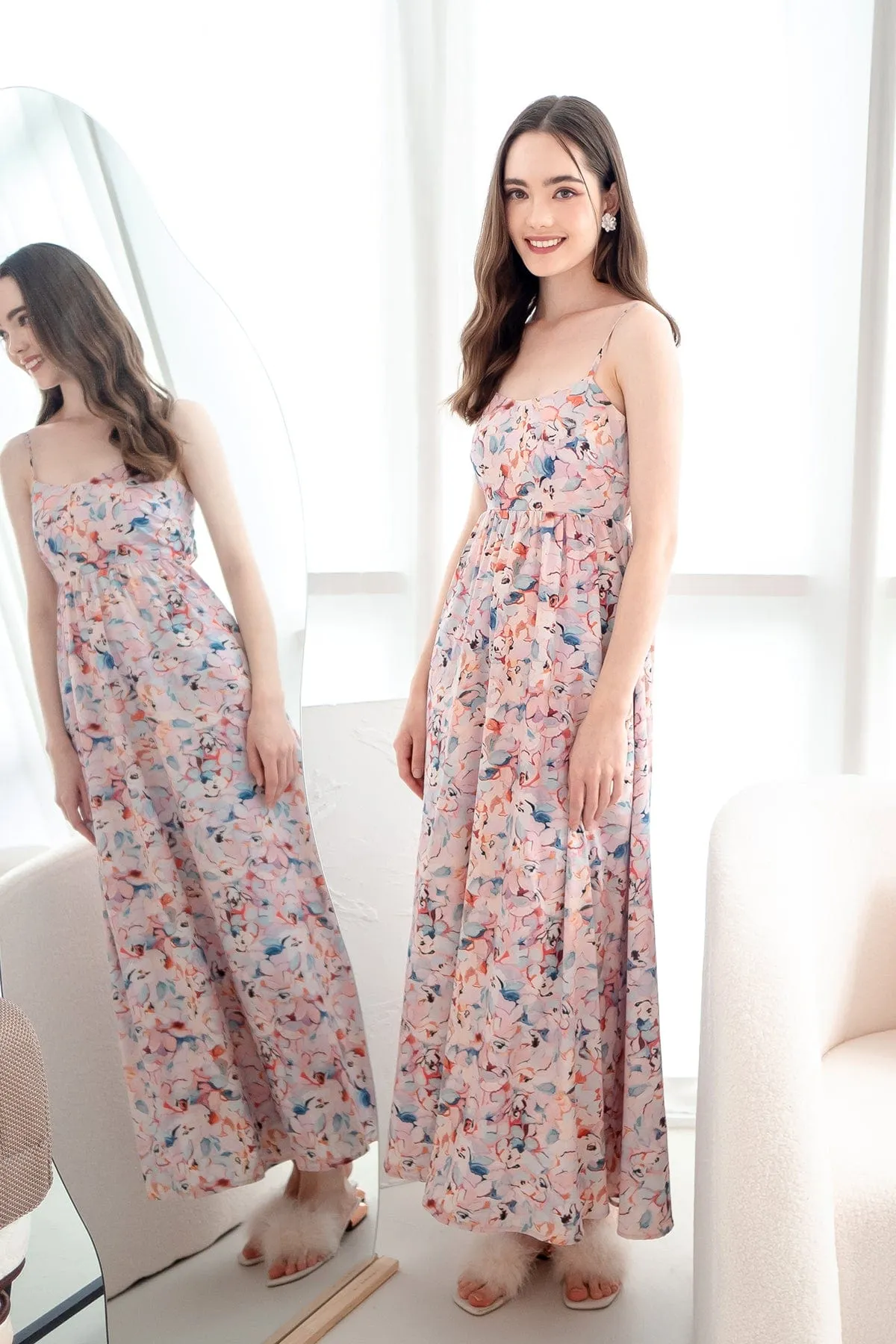 AMOUR TIE-BACK MAXI DRESS IN FLORAL