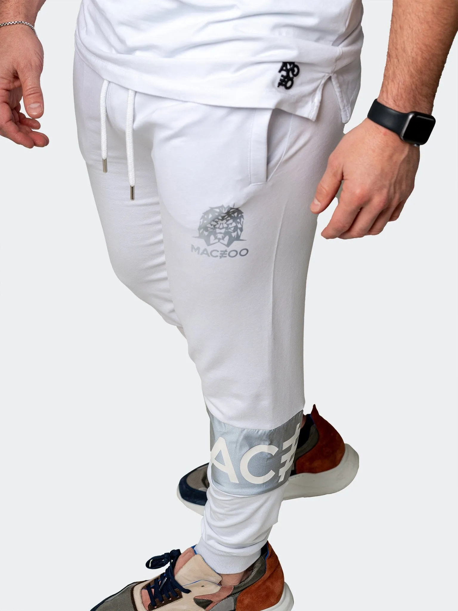 Jogger Insignia White