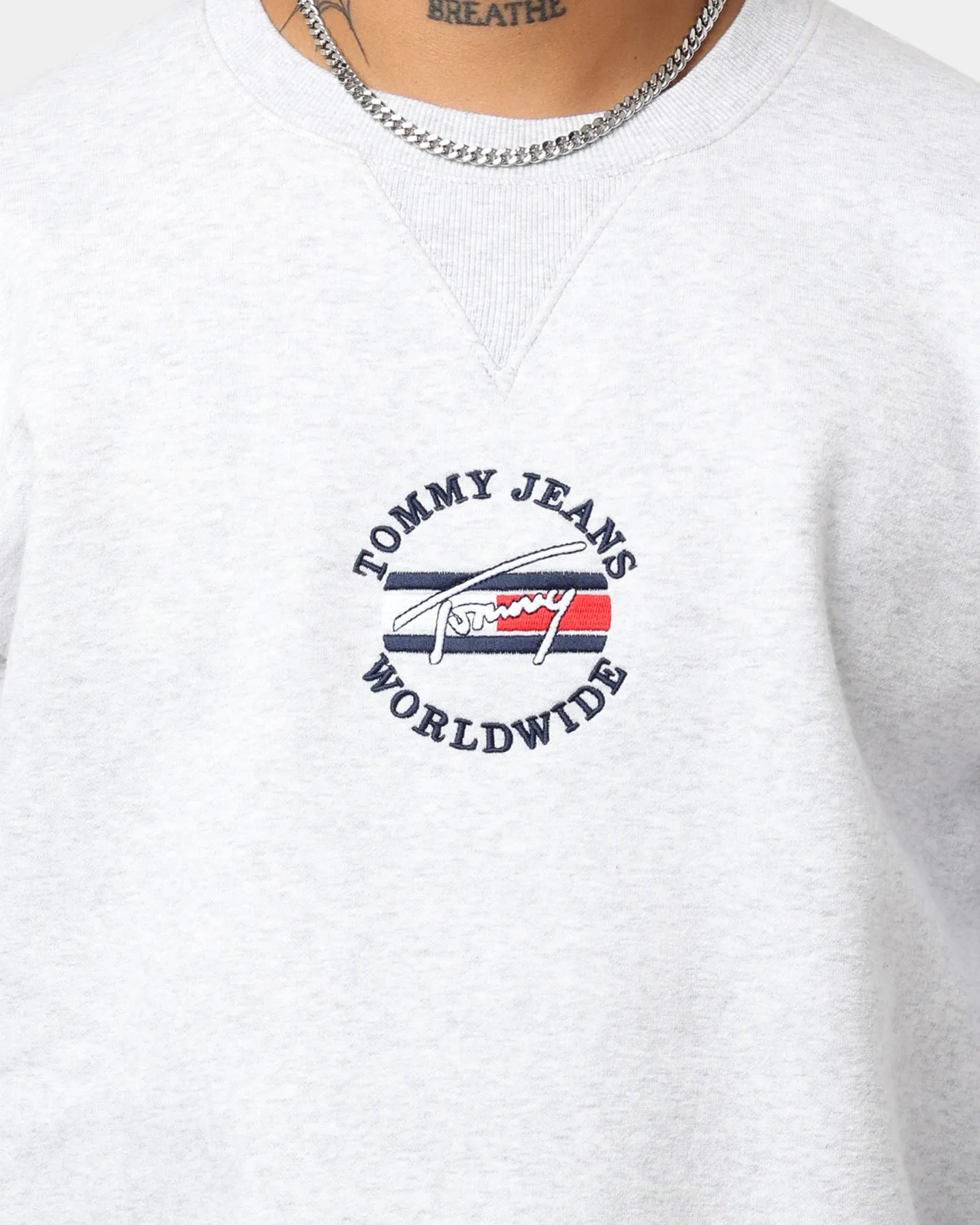 Tommy Jeans TJM Timeless Tommy 2 Crewneck Silver Grey Heather